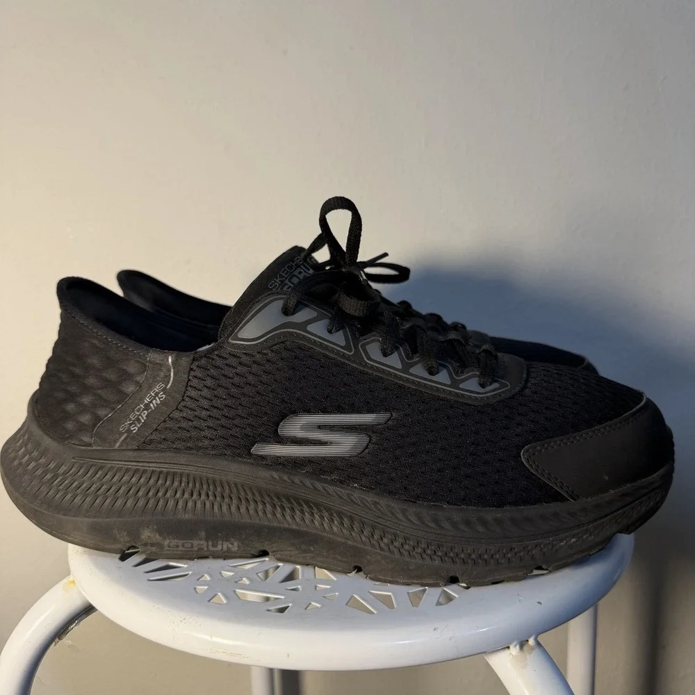 Mens Size 11 SKECHERS Go Run Consistent 2.0 - Empower Hands Free Slip-Ins